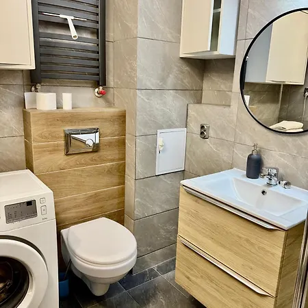 Night Host Trzebnicka 34-36 Free Parking * Βρότσλαβ